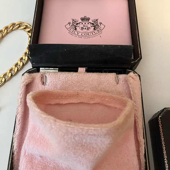 Juicy couture gold choker.And matching bracelet. With boxes. - Picture 8 of 11
